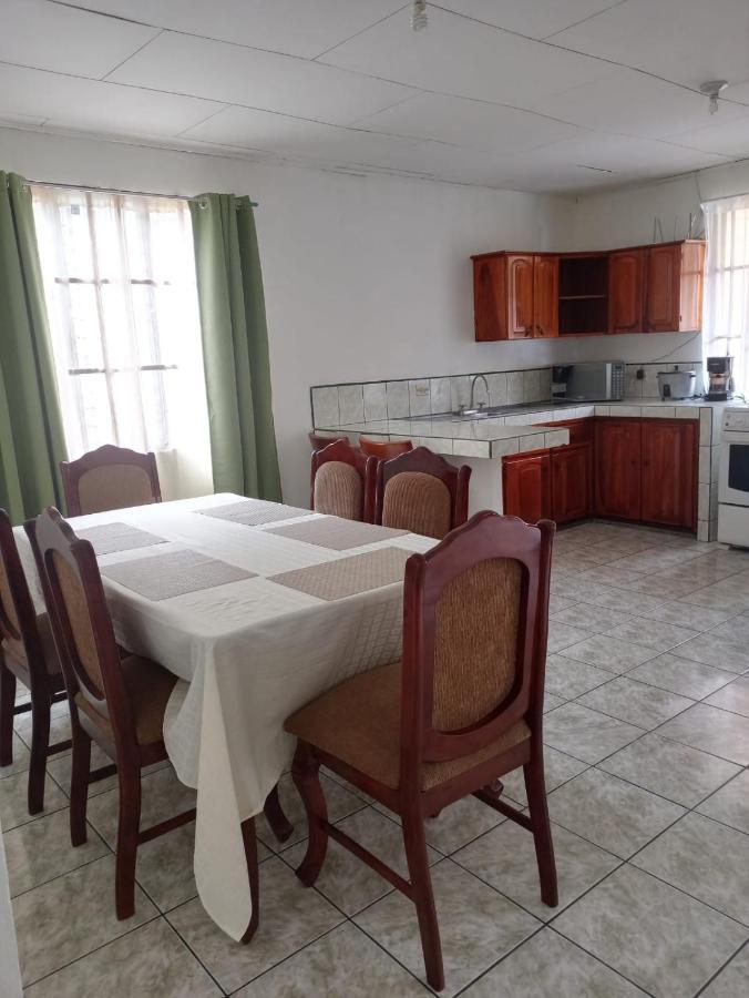 Apartamento Lopez Y Azofeifa Portete 외부 사진
