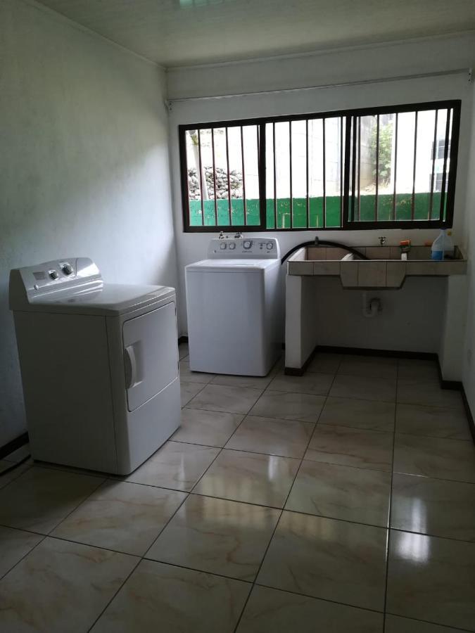 Apartamento Lopez Y Azofeifa Portete 외부 사진